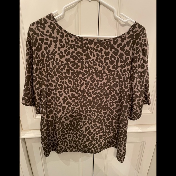 Silk top - a little bit of animal print - Picture 2 of 2